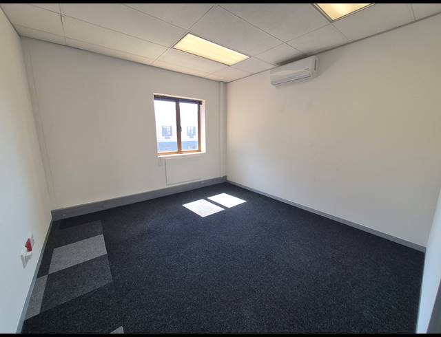 203M² OFFICE TO LET IN RIVONIA